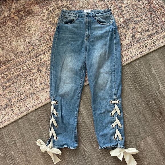 Paige High Rise Sarah Straight Jean - Picture 4 of 15